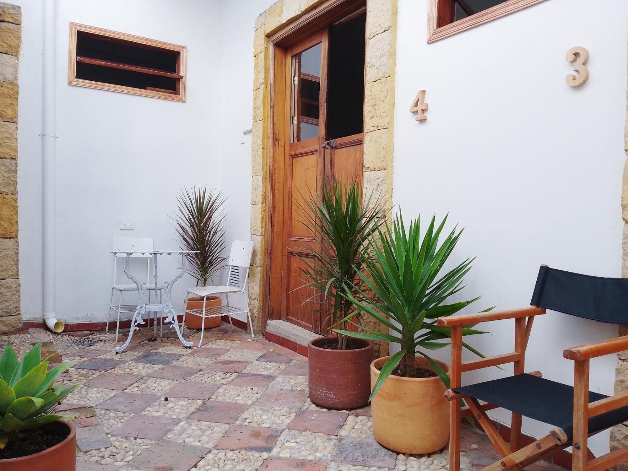 Bed and Breakfast Casita De Piedra Богота Экстерьер фото